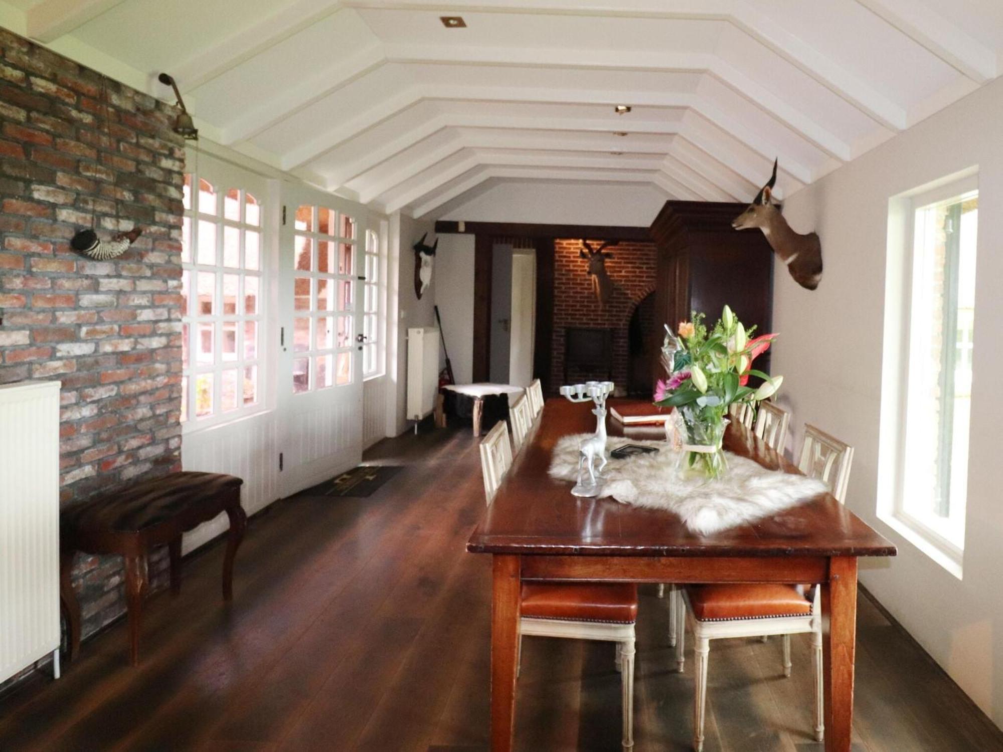 Villa On An Estate In Rheezerveen With Garden ภายนอก รูปภาพ